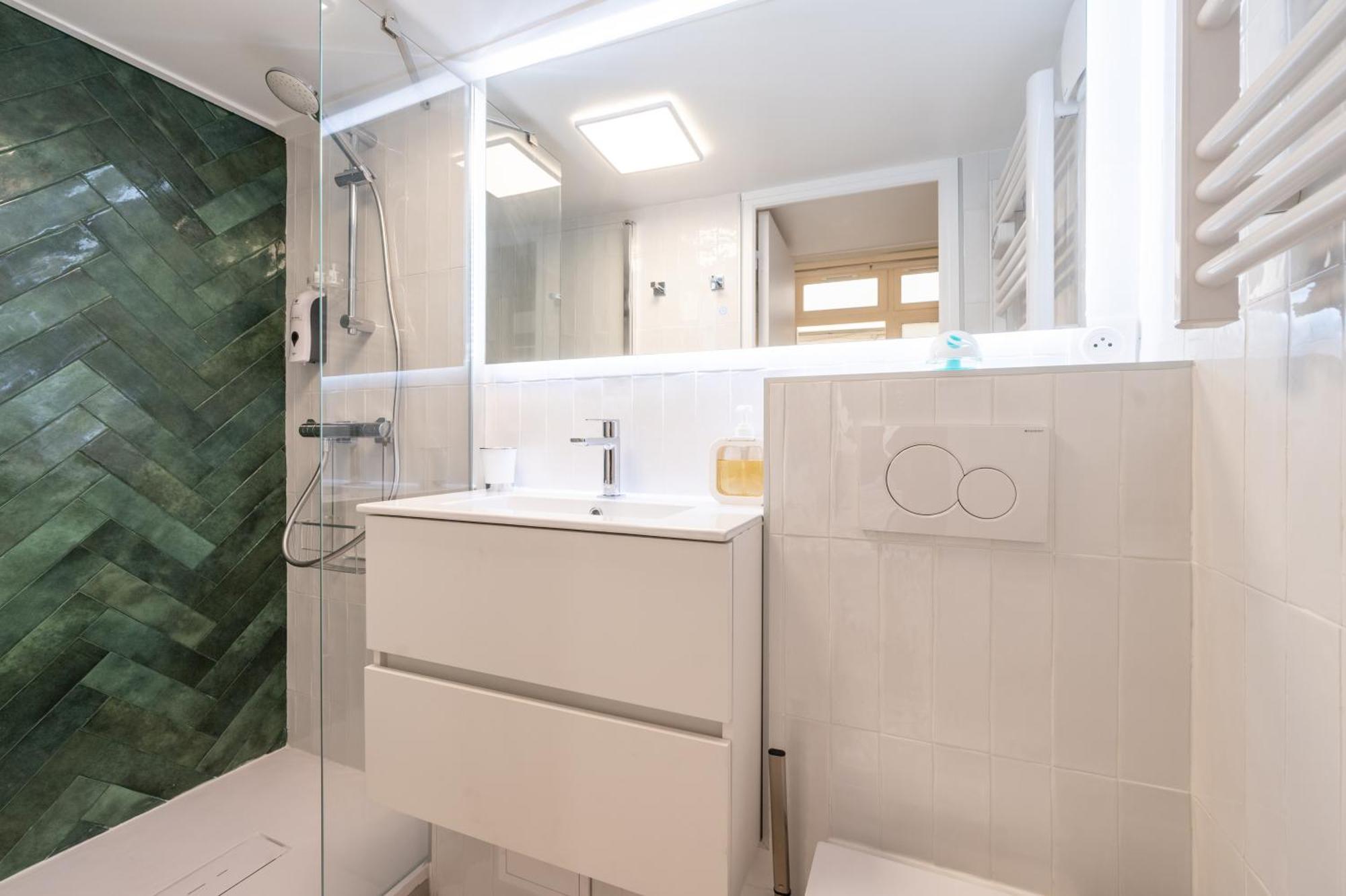 Little Boudoir Of Paris Champs-Elysees المظهر الخارجي الصورة