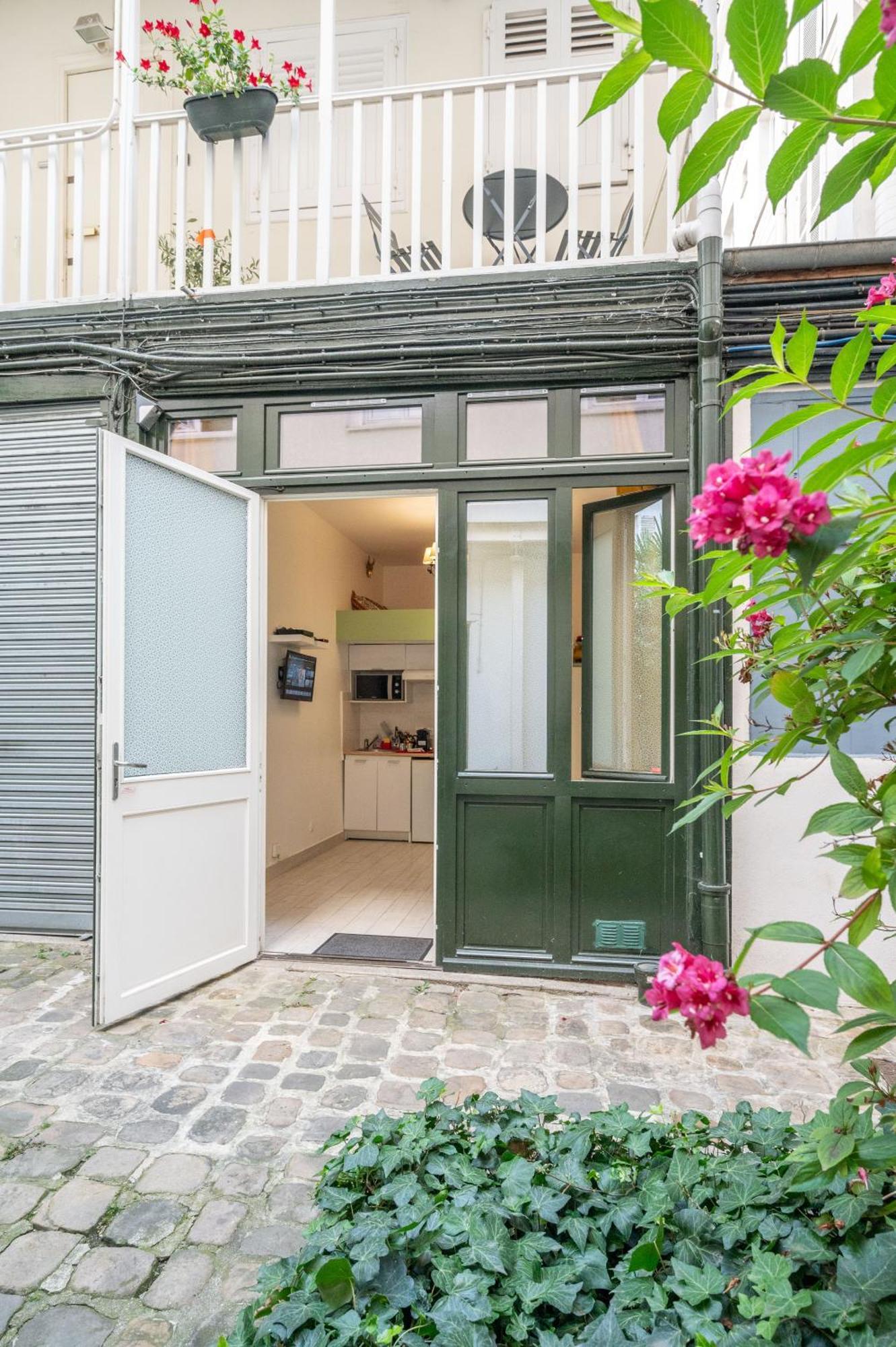Little Boudoir Of Paris Champs-Elysees المظهر الخارجي الصورة