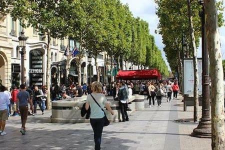 شقة Little Boudoir Of Paris Champs-Elysees المظهر الخارجي الصورة